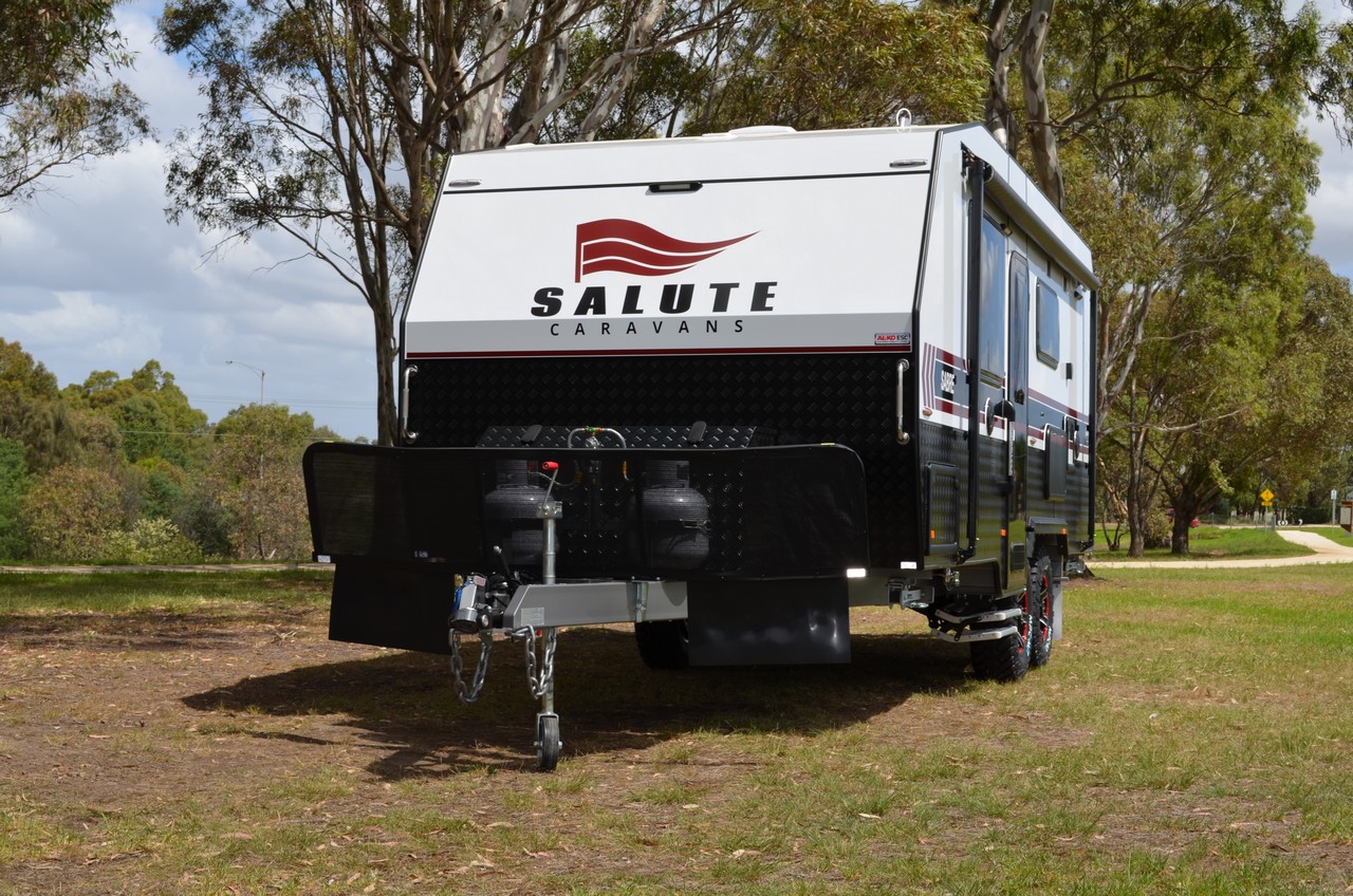 salute-caravans-sabre-external-002