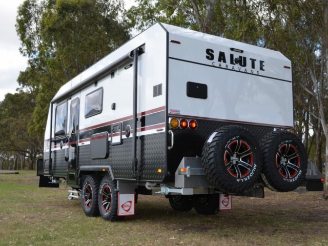 salute-caravans-sabre-external-006