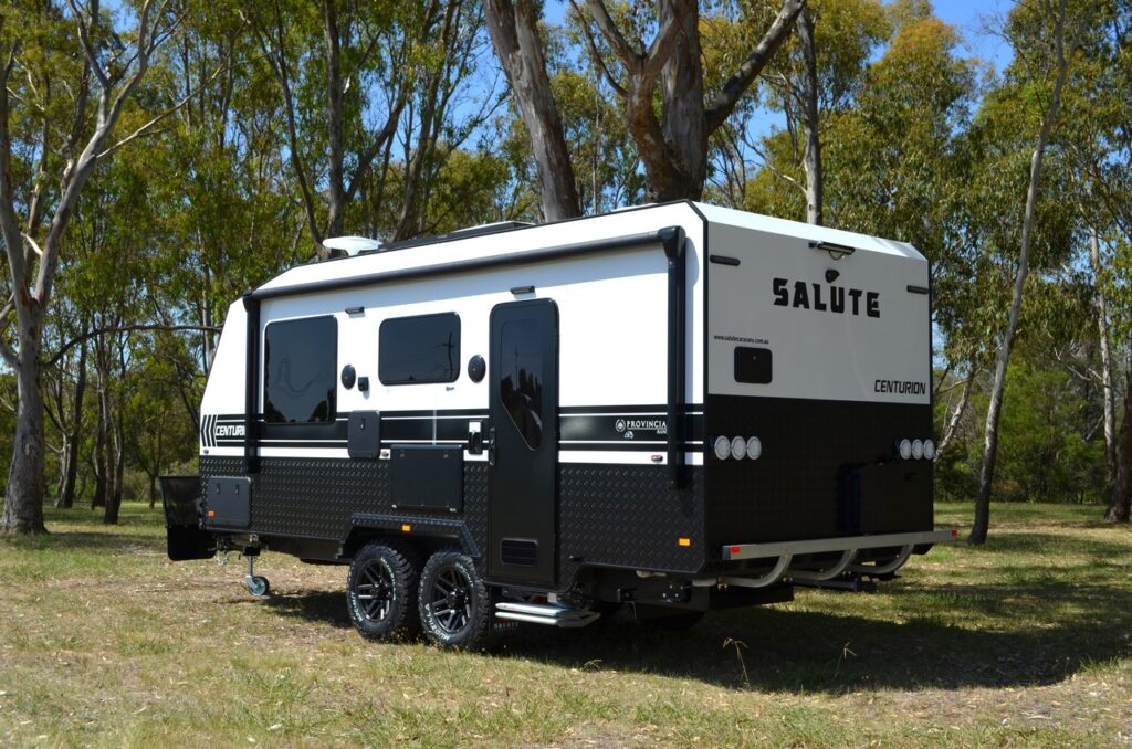 salute-centurion-exterior-007a