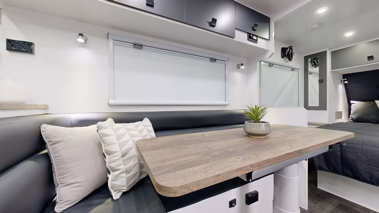 Salute Caravans liberty-sl1-sl2-unlimited-interior-003